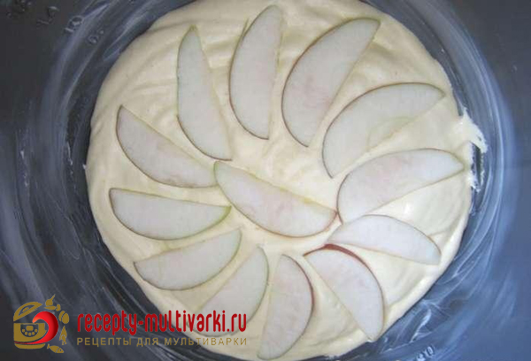 яблочный пирог в мультиварке панасоник